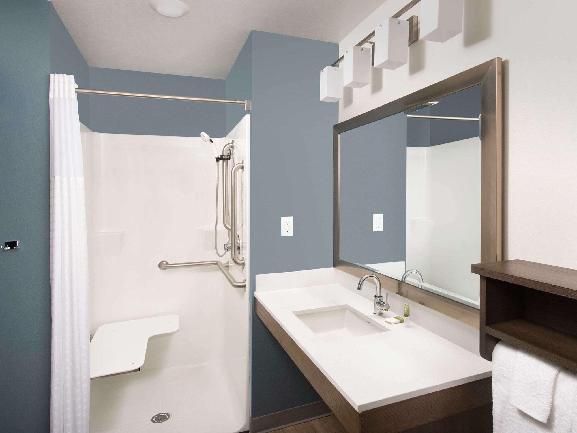 Suburban Studios Watford City 외부 사진