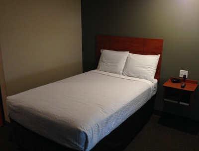 Suburban Studios Watford City 외부 사진